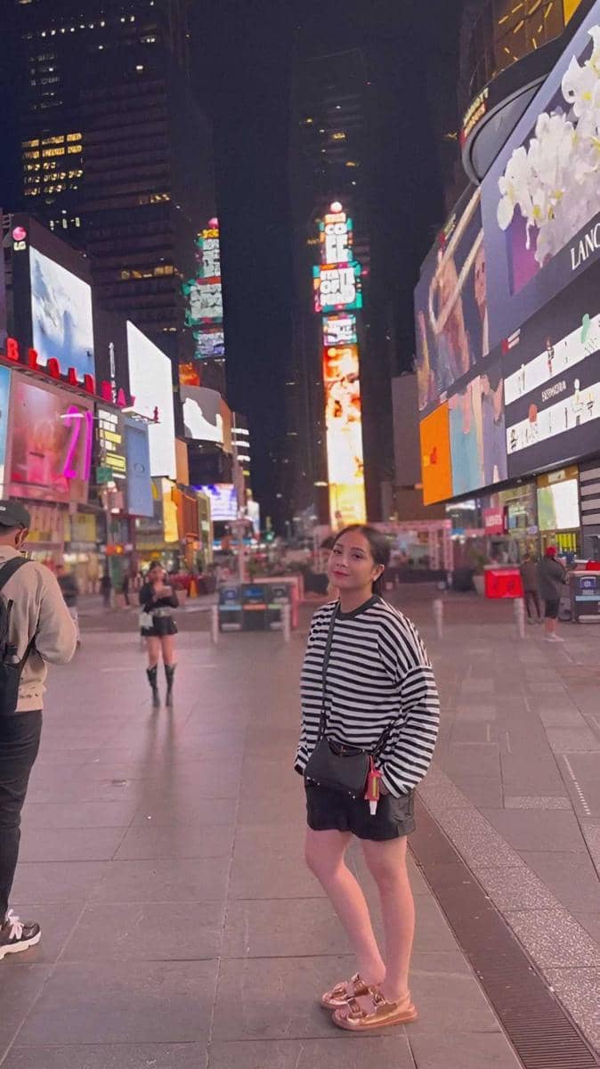 Nagita di Times Square. (Instagram.com/raffinagita1717)