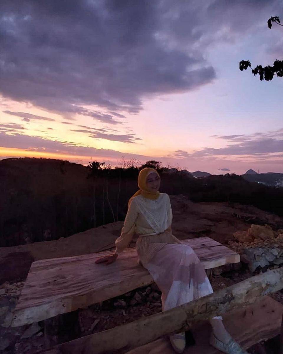 Desy Ratnasari (instagram.com/desyratnasariterdepan)
