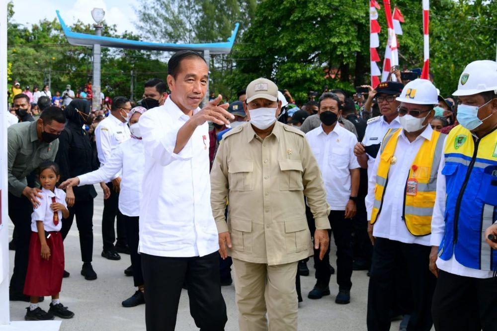 Jokowi Resmikan Jembatan Gantung Wear Fair di Maluku