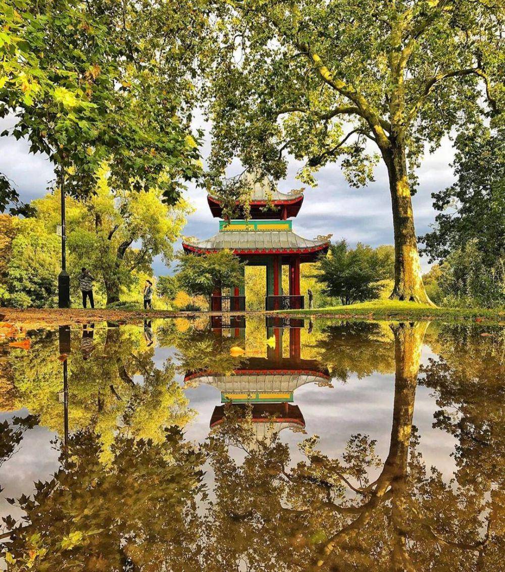 potret pagoda China di Victoria Park (instagram.com/london_only)