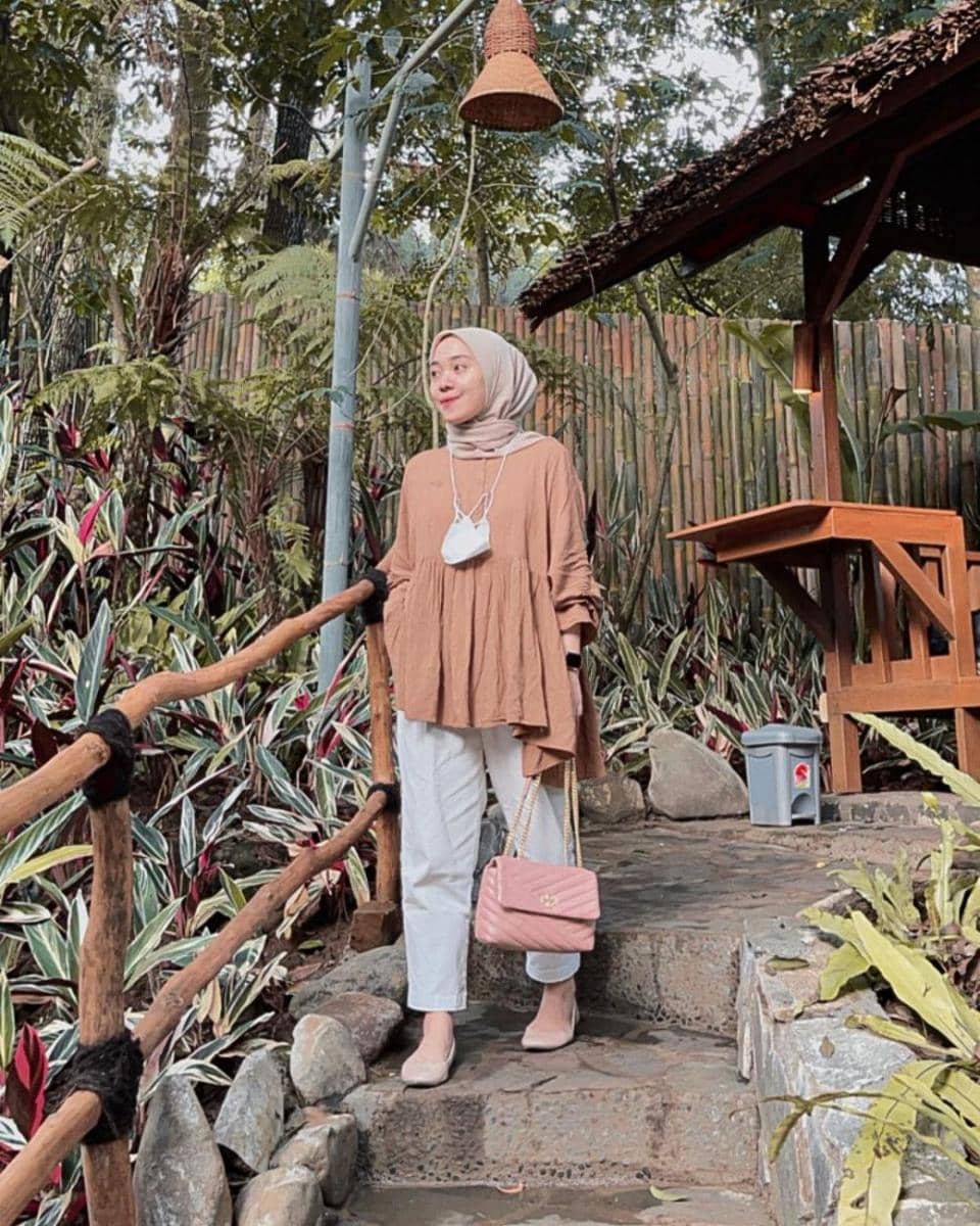 padu padan outfit hijab kasual ala Putri Melati (instagram.com/putrimelatii)