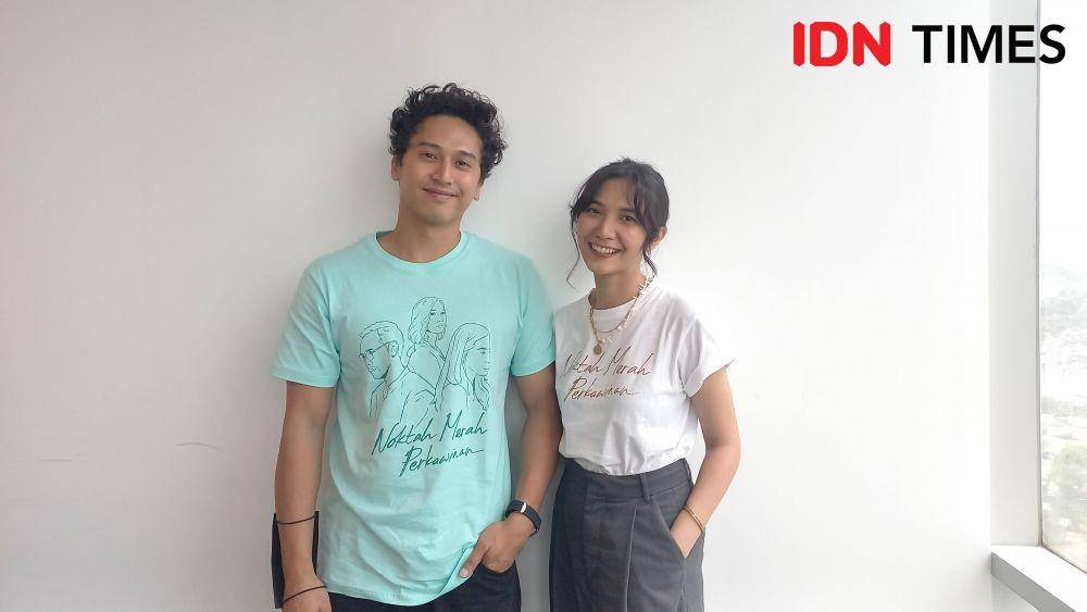 Roy Sungkono dan Sheila Dara, pemeran film Nokta Merah Perkawinan saat diwawancarai di IDN Media HQ pada Kamis (15/9/2022) (dok. IDN Times/Ines Sela Melia)