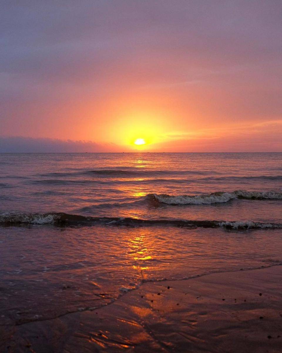 Pantai Takisung, Tanah Laut, Kalimantan Selatan (instagram.com/joenathantan)