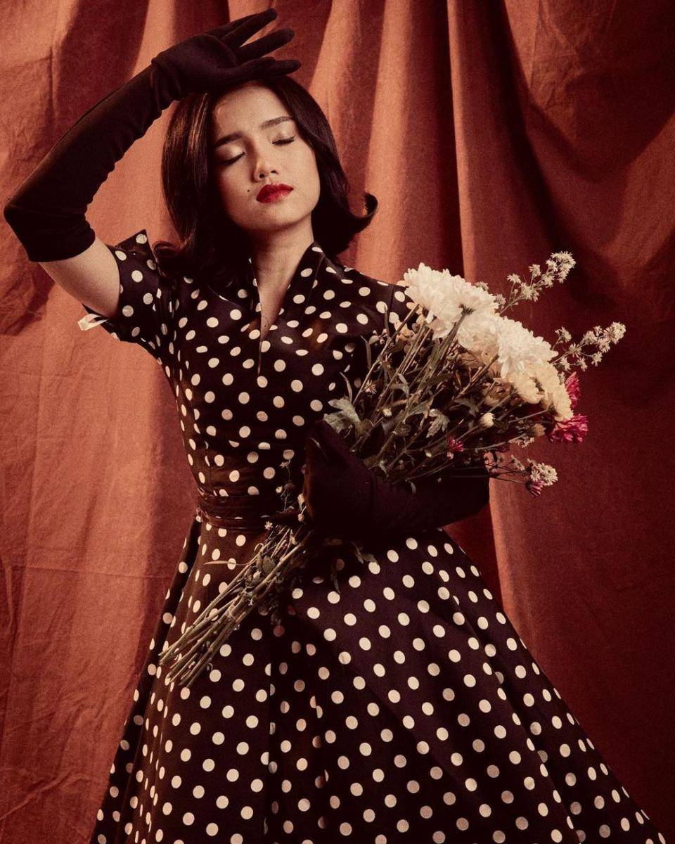 photoshoot retro Fujianti Utami (instagram.com/fuji_an)