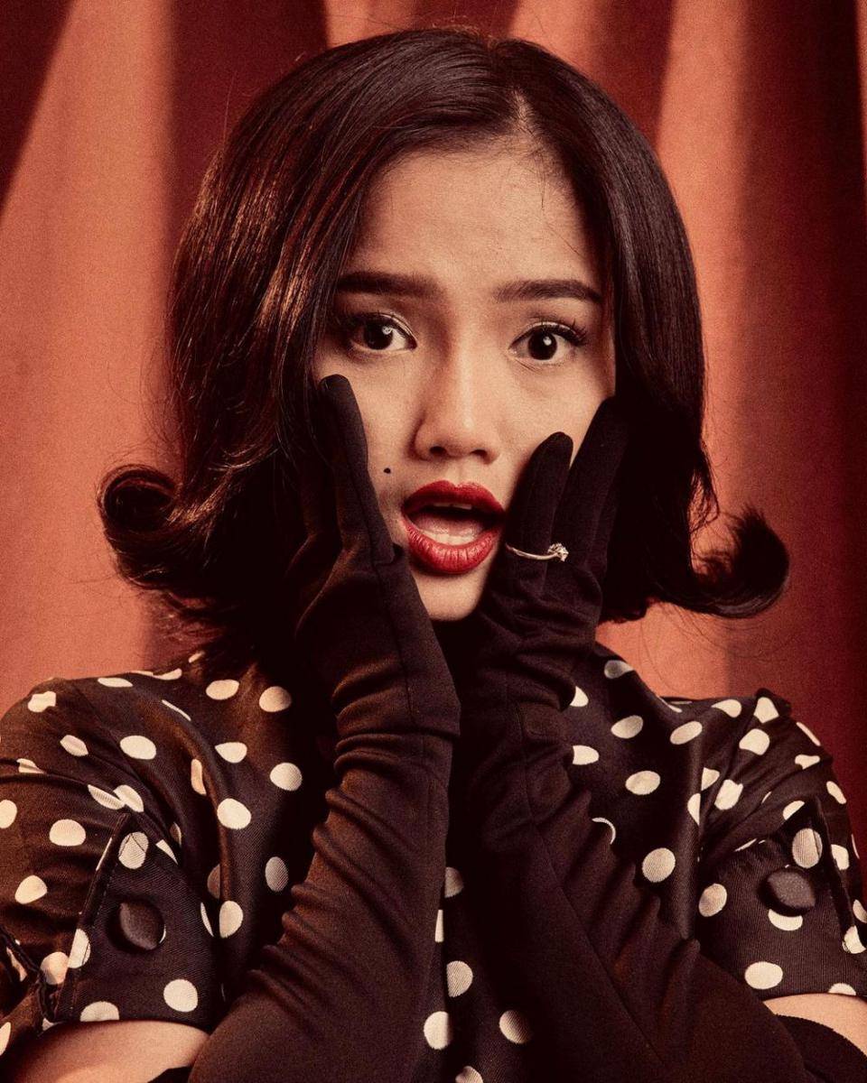 photoshoot retro Fujianti Utami (instagram.com/fuji_an)