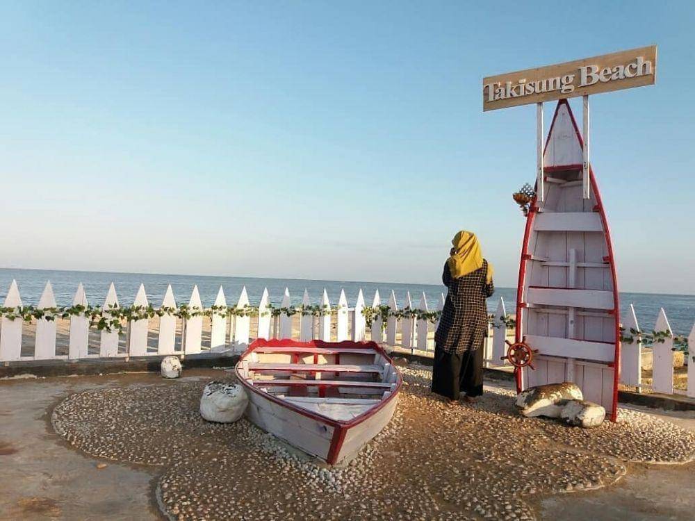 Pantai Takisung, Tanah Laut, Kalimantan Selatan (instagram.com/culessss10)