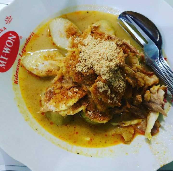 Lontong cap gomeh warung Sri Rejeki (Instagram/ayonakam)