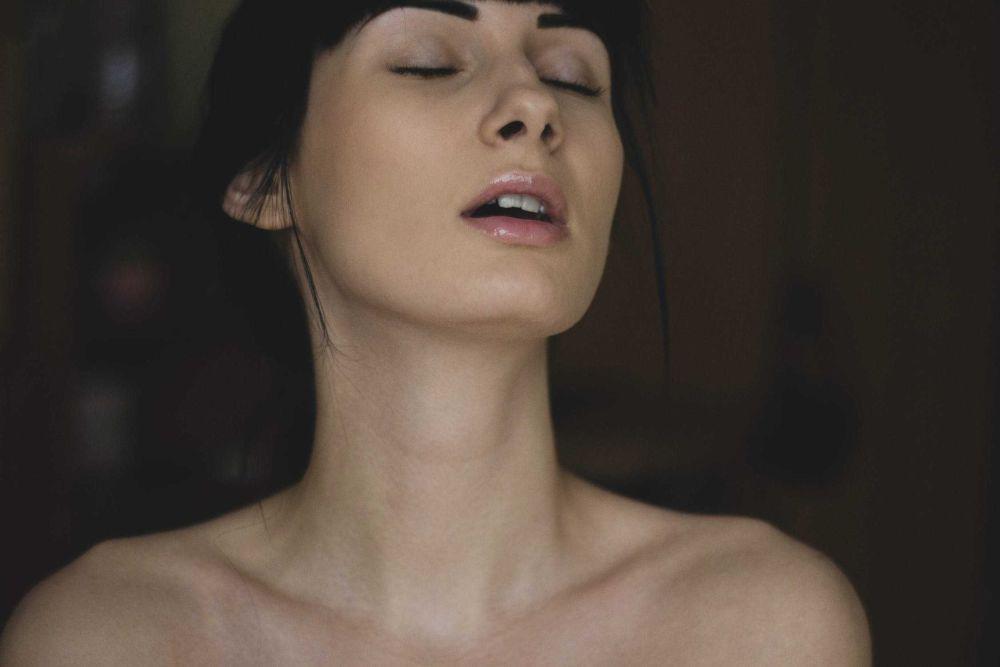 5 Orgasme pada Perempuan, Bagaimana Cara Mencapainya?