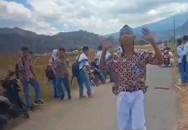 Tangkapan layar saat pengeroyokan terjadi (Dok/Istimewa)