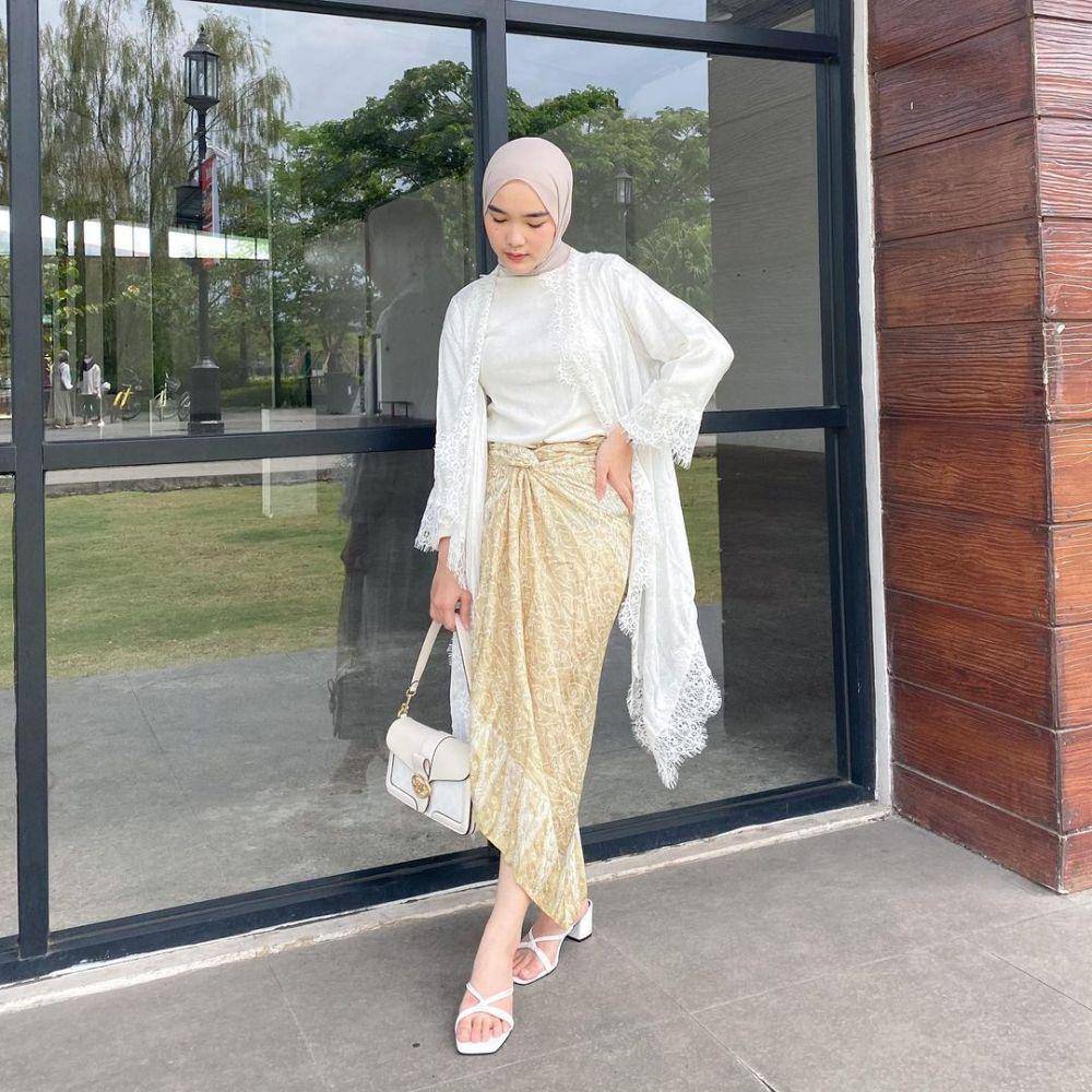 OOTD kondangan hijab paling dicari tahun 2022 (instagram.com/karinarsantii)