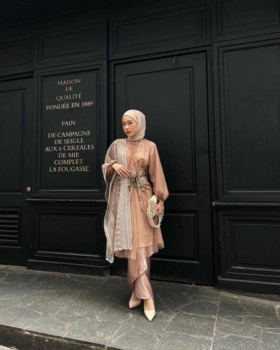 OOTD kondangan hijab paling dicari tahun 2022 (instagram.com/afiqahhns)