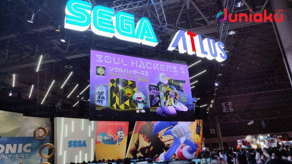 Booth SEGA Atlus. (Duniaku.com/Dimas Ramadhan)