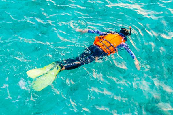 Open water diving sebagai jenis diving (freepik.com)