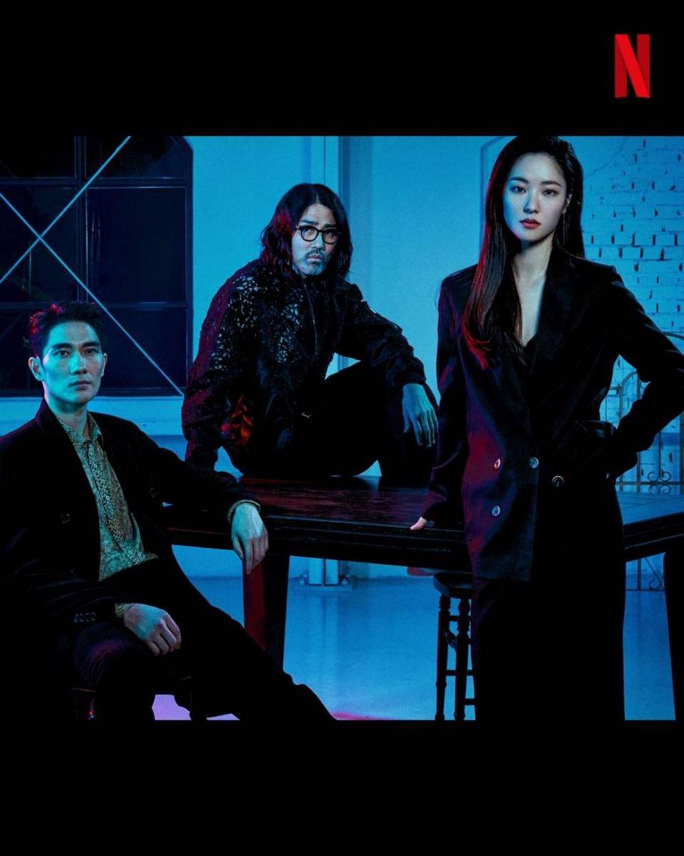 Para pemeran utama dalam film Night in Paradise, yakni Um Tae Goo, Cha Seung Won, dan Jeon Yeo Been (instagram.com/netflixkr)