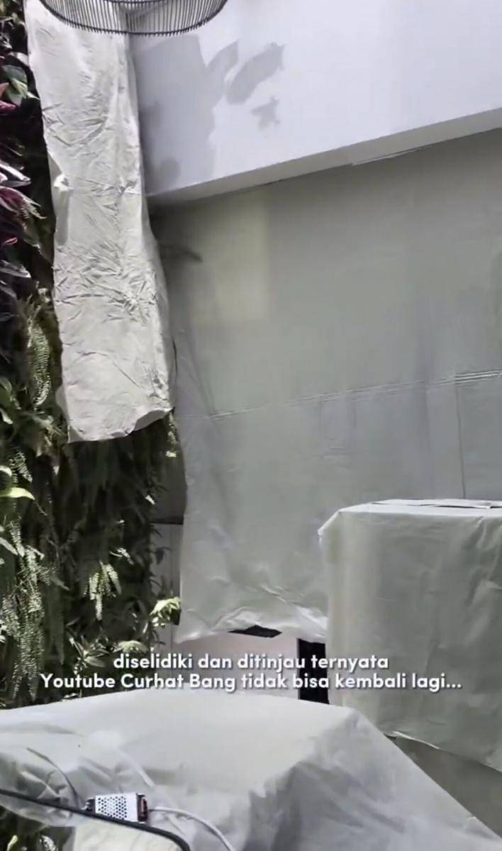 set podcast Denny Sumargo (instagram.com/sumargodenny)
