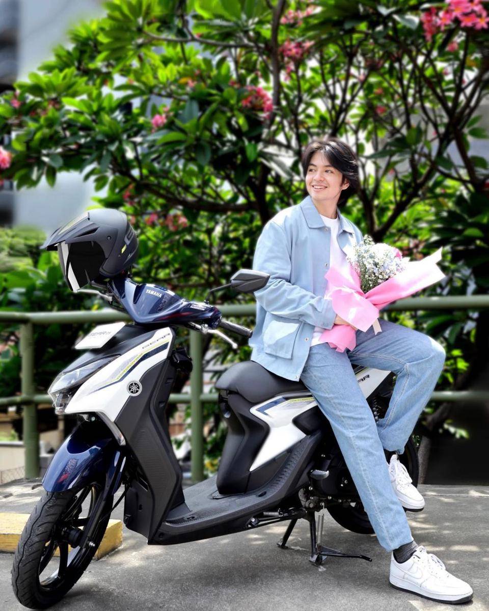 outfit ke kampus ala Angga Yunanda (instagram.com/anggayunandareal16)