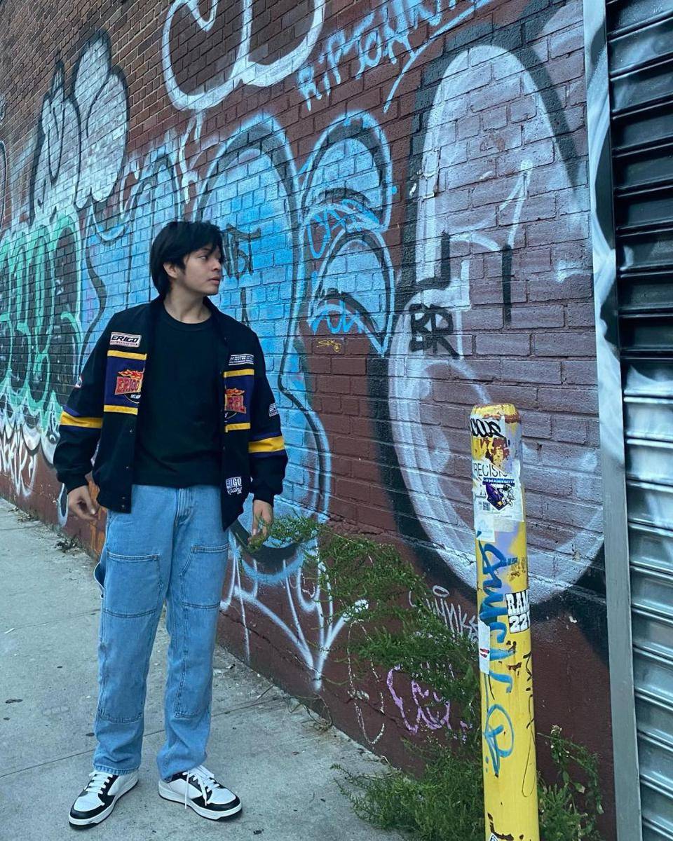 outfit ke kampus ala Angga Yunanda (instagram.com/anggayunandareal16)