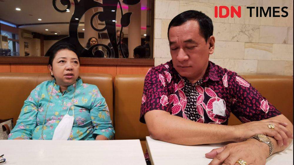 GKR Koes Moertiyah dan KP Eddy Wirabhumi LDA Keraton Solo. (IDN Times/Larasati Rey)