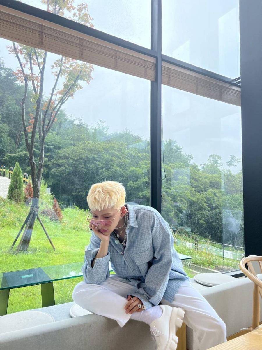 OOTD ala Hyunsuk TREASURE (twitter.com/treasuremembers)