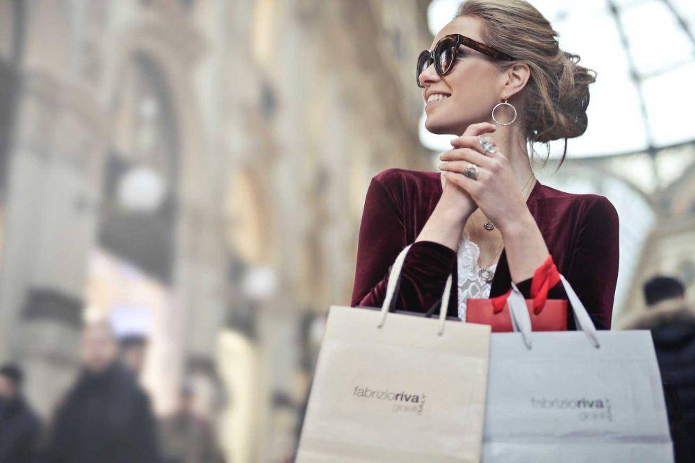 ilustrasi shopping (pexels.com/Andrea Piacquadio)