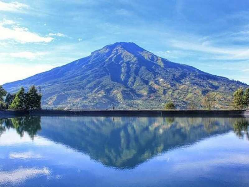 10 Potret Wisata Embung Kledung Jawa Tengah, Memanjakan Mata