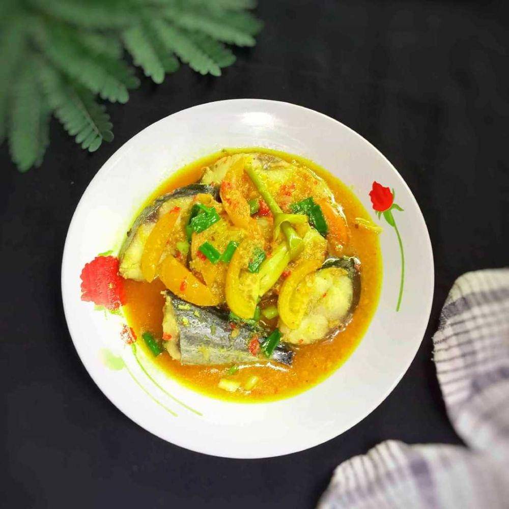 ikan tenggiri kuah asam pedas (yummy.co.id/Heny Rosita)