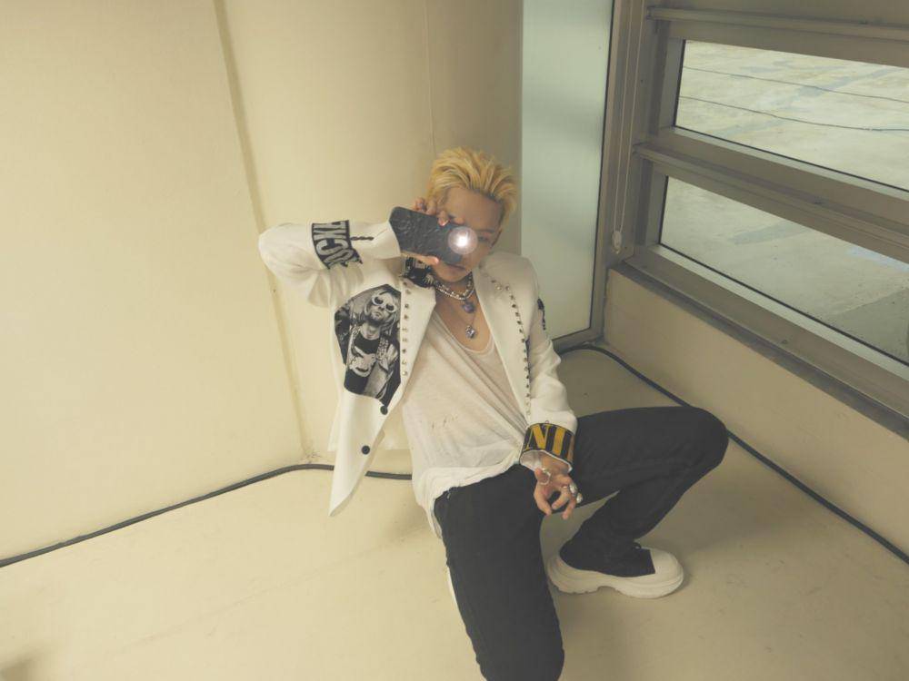 OOTD ala Hyunsuk TREASURE (twitter.com/treasuremembers)