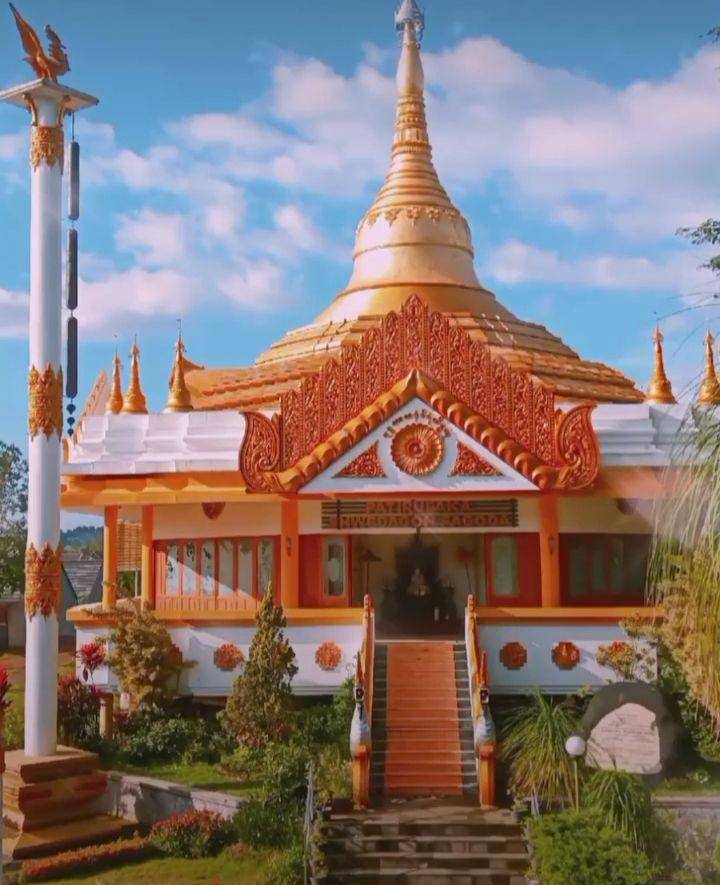 Padepokan Dhammadipa Arama (instagram.com/dhammadipa_arama)