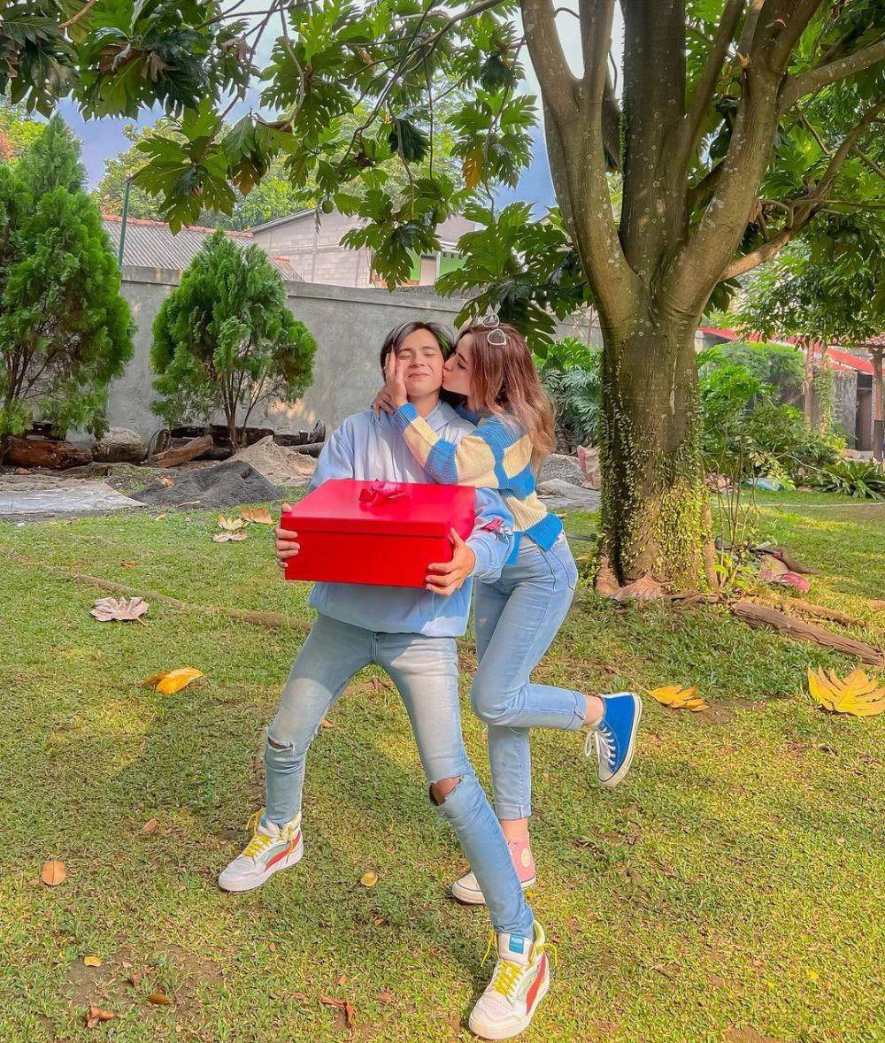 potret Arnold Leonard dan Moniq Crasivaya (instagram.com crasivayamoniq)