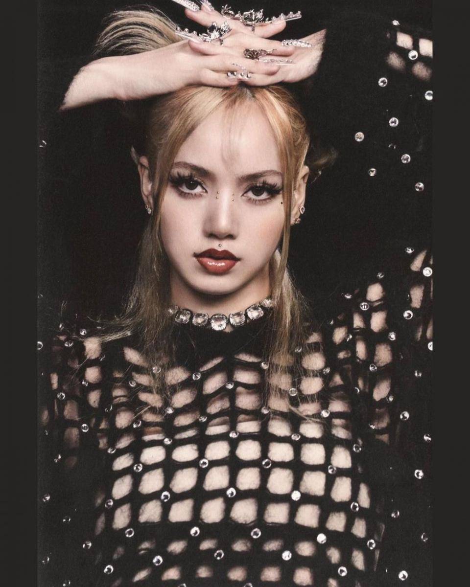 Lisa BLACKPINK (instagram.com/dianamputri)