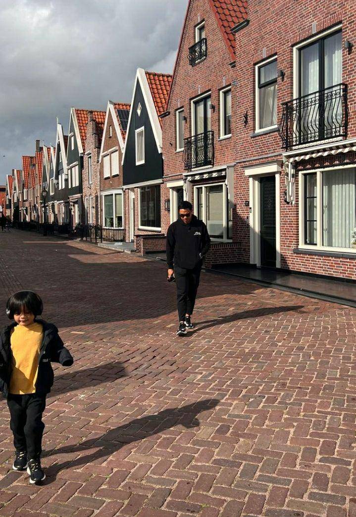 Potret Sekala dan sang papa, Ditto. Instagram.com/ayudiac