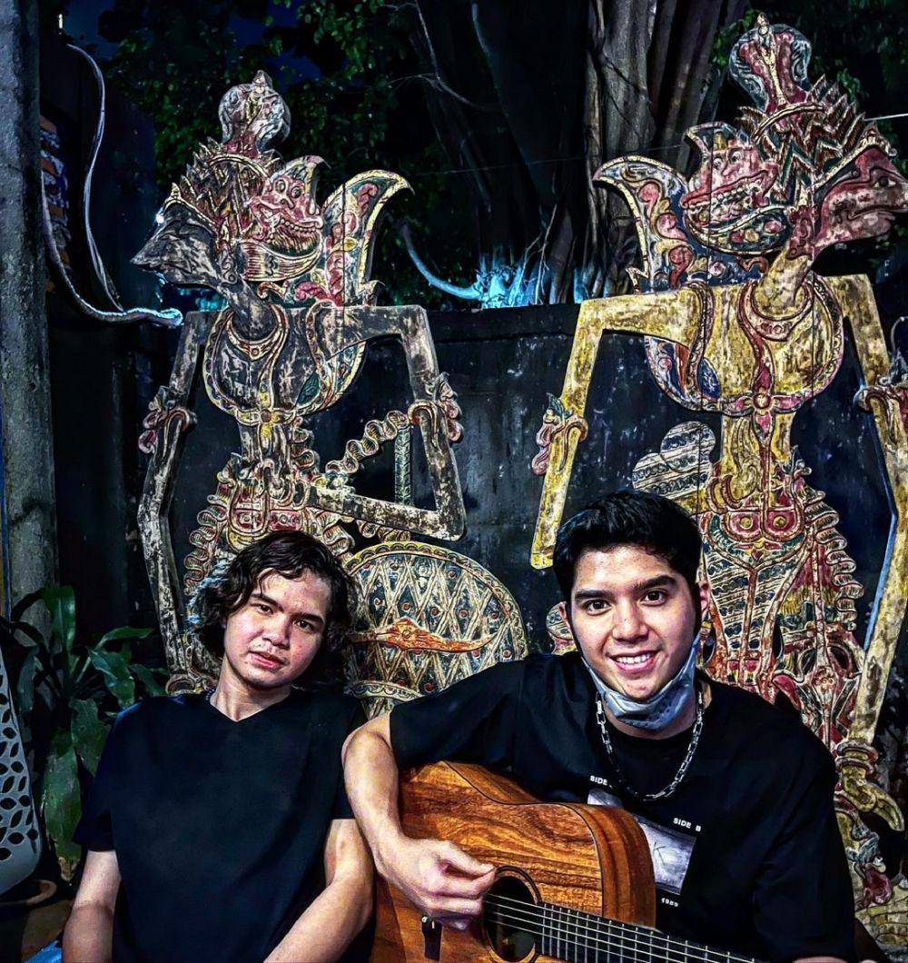 Al Ghazali dan Dul Jaelani (instagram.com/duljaelani)