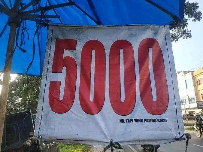 ide penjual biar terlihat murah (twitter.com/nocontextwarung)