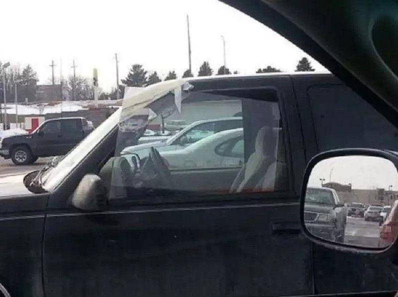 ide nyeleneh perbaiki mobil (twitter.com/chendoguy)