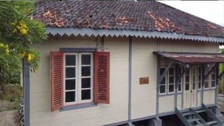 Stasiun Tanggung, Grobokan (instagram.com/kai121_)