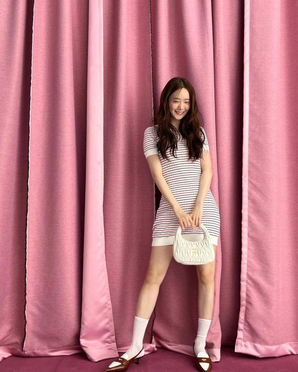 Yoona SNSD (instagram.com/yoona__lim)
