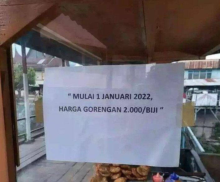ide penjual biar terlihat murah (twitter.com/nocontextwarung)