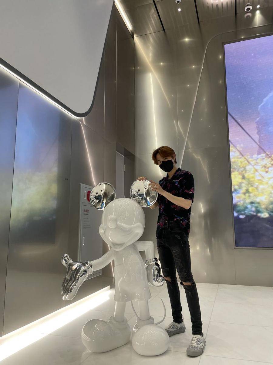 OOTD ala Doyoung TREASURE (twitter.com/treasuremembers)