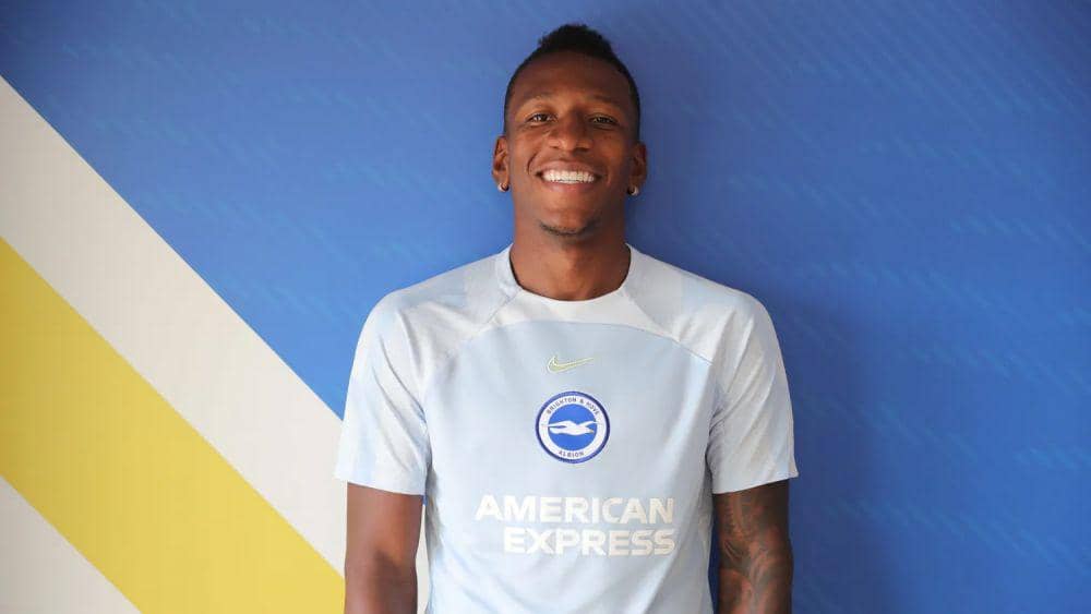 potret Pervis Estupinan (brightonandhovealbion.com)