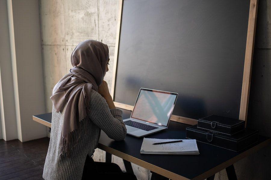 5 Sisi Baik Memiliki Motivasi Intrinsik dalam Belajar, Lebih Mandiri