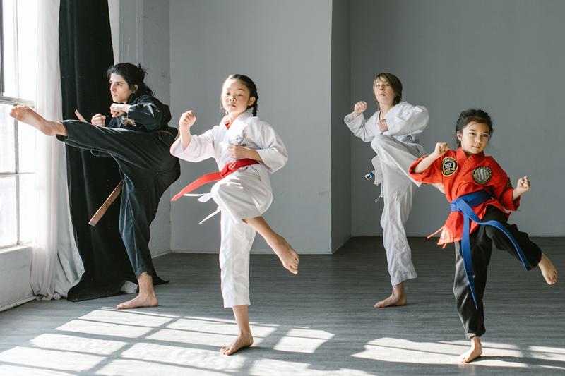 5 Teknik Tendangan dalam Pencak Silat, Tendangan Belakang Paling Sulit