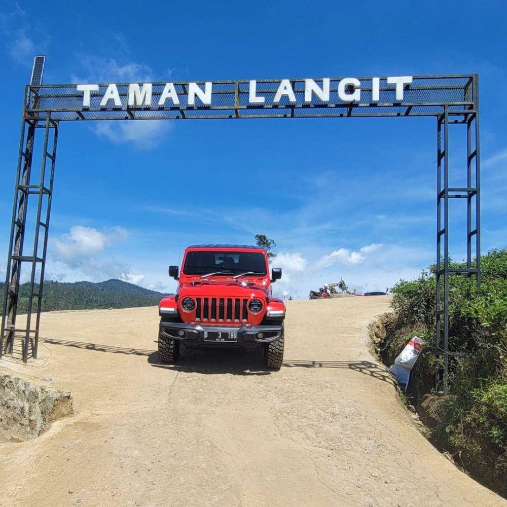Wisata Jip Tour Bandung (instagram.com/herlita26)