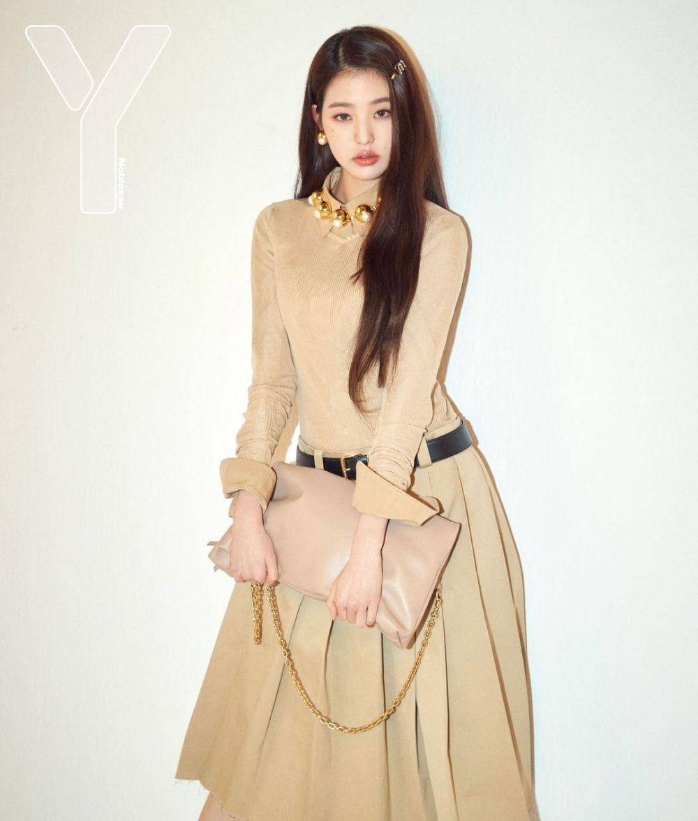 Wonyoung IVE (instagram.com/miumiu)