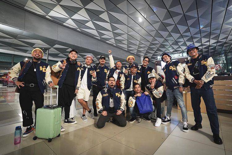 Rekomendasi outfit seragam bareng sahabat ala The Prediksi (instagram/theprediksi_)