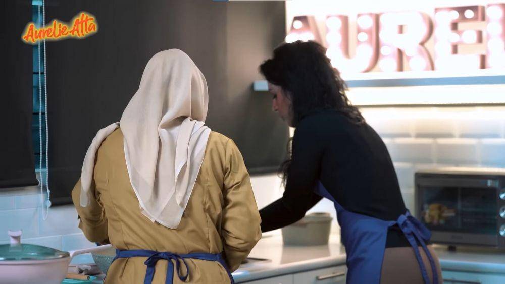 Kak Jill Shine masak bareng Aurel Hermansyah (YouTube.com/Aurelie Atta/)