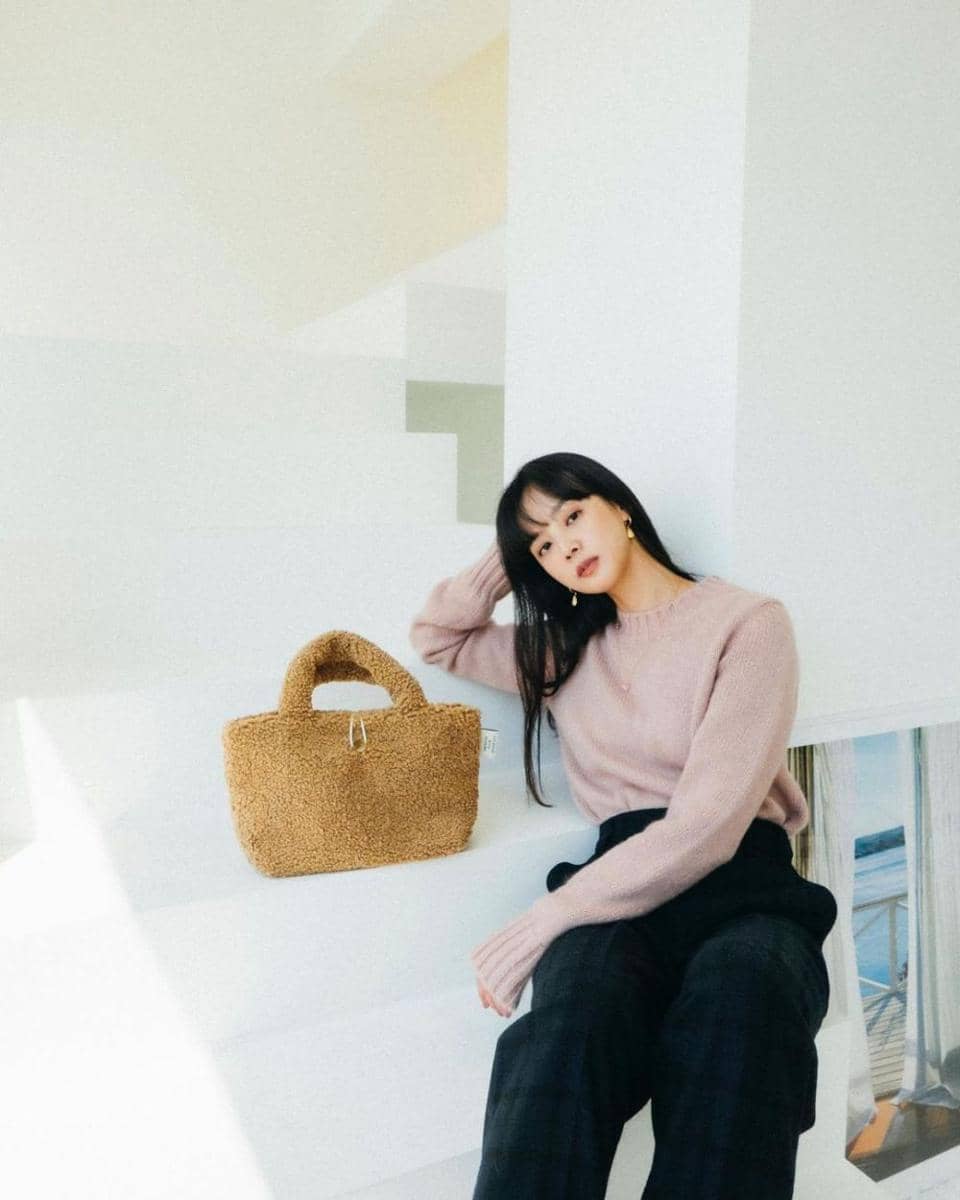 OOTD colorful ala Yoon Seung Ah (instagram.com/doflwl)