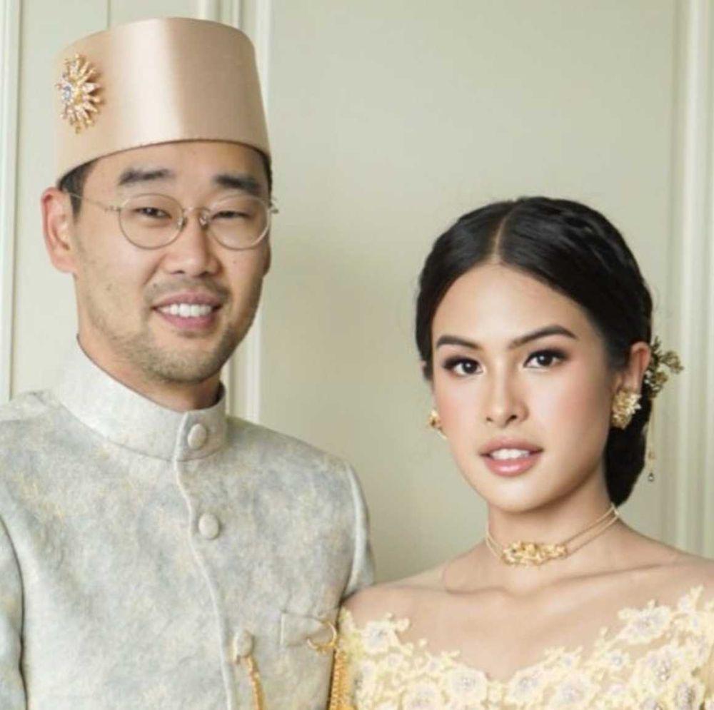 9 Potret Maudy Ayunda dan Suami di Pernikahan Sang Adik, Romantis!