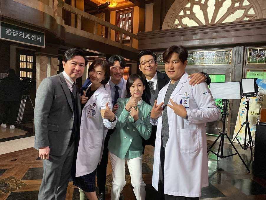 Kim Joo Hun di Dr. Romantic 2. (ig/zu_hun_kim)