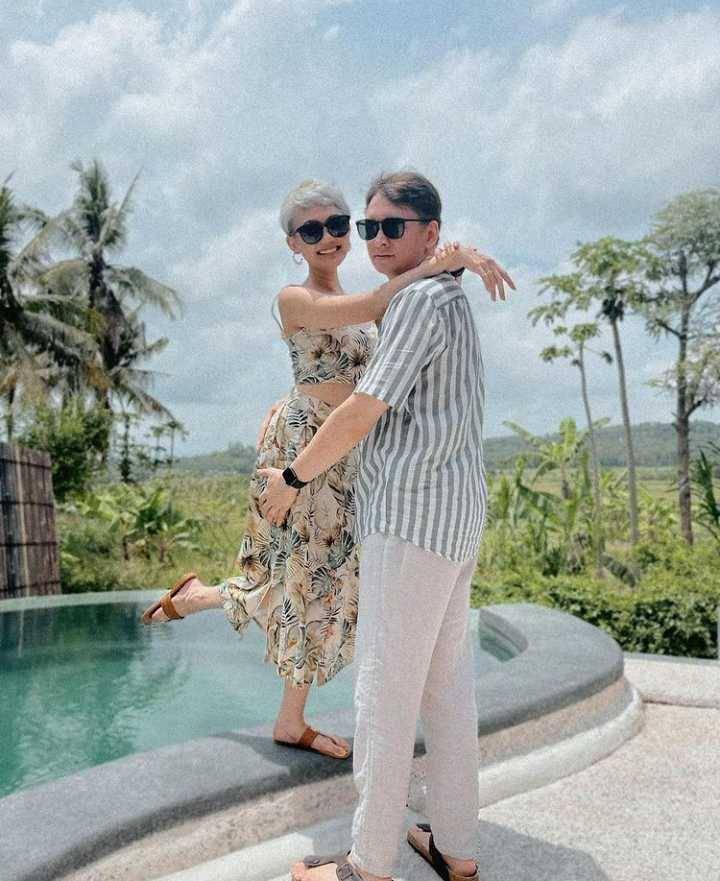 Rina Nose dan Suami (Instagram.com/Josscy)