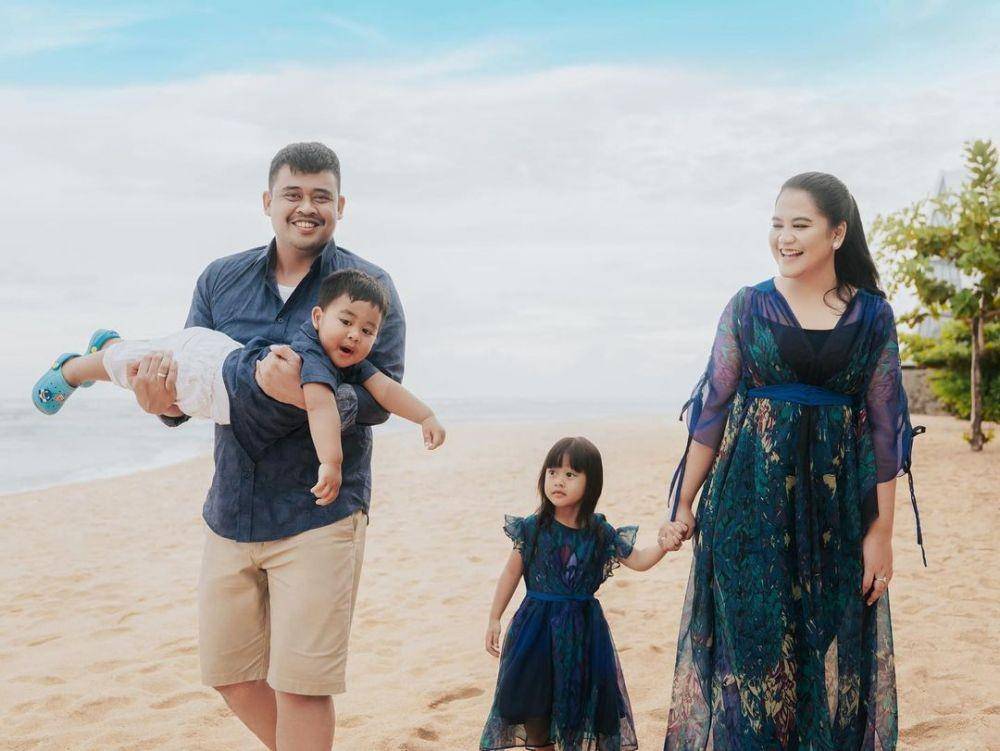 Ide Foto Keluarga ala Kahiyang Ayu dan Bobby Nasution (instagram.com/garyevan)